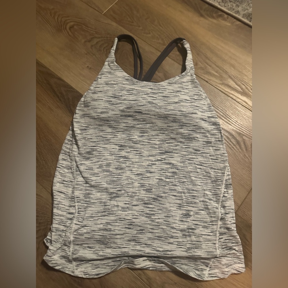 Lululemon size 4 work out tank with built in bra